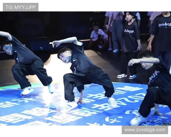 南京街舞队的防反策略揭秘：深度解析街舞文化与技巧的交融之旅